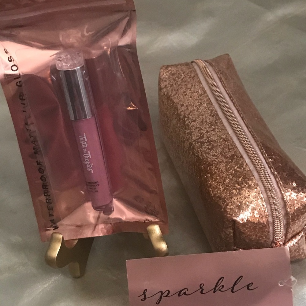 Pink Matte Lipstick 💄 With Makeup Bag